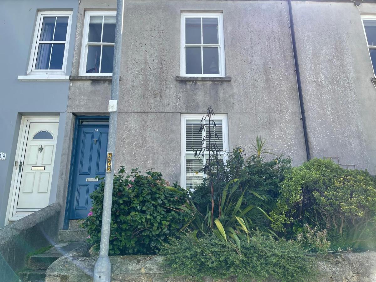 37 Trenwith Place, Charming Family Home & Garden! St Ives Eksteriør billede